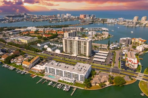 Condo à Clearwater, Floride, 2 chambres № 2115133