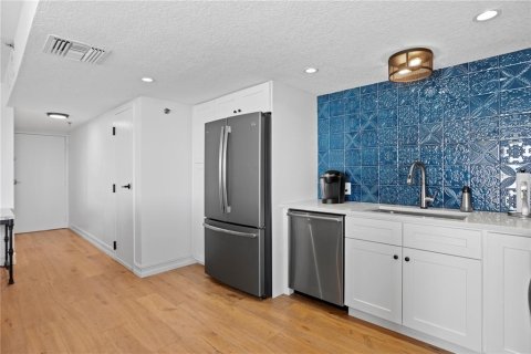 Condominio en venta en Tampa, Florida, 2 dormitorios, 158.12 m2 № 1837487 - foto 12