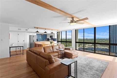 Condominio en venta en Tampa, Florida, 2 dormitorios, 158.12 m2 № 1837487 - foto 14