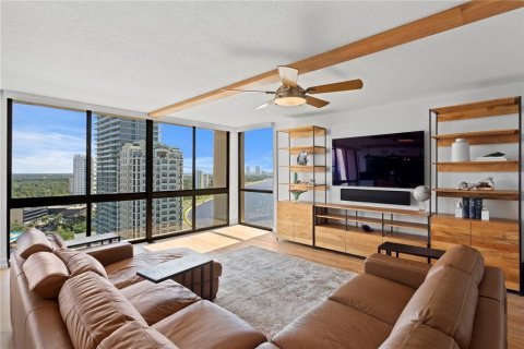 Condominio en venta en Tampa, Florida, 2 dormitorios, 158.12 m2 № 1837487 - foto 7