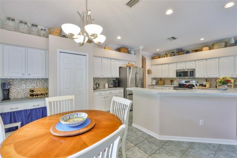 House in Valrico, Florida 5 bedrooms, 243.96 sq.m. № 1845126 - photo 12