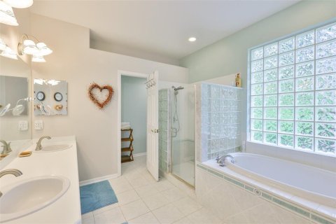 Villa ou maison à vendre à Valrico, Floride: 5 chambres, 243.96 m2 № 1845126 - photo 22