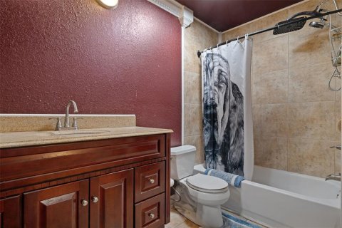 Villa ou maison à vendre à Homosassa, Floride: 2 chambres, 105.35 m2 № 2399345 - photo 8