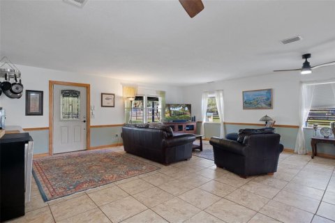 Villa ou maison à vendre à Homosassa, Floride: 2 chambres, 105.35 m2 № 2399345 - photo 3