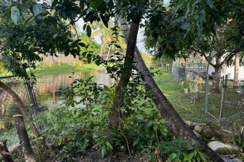 Casa en venta en Lauderhill, Florida, 5 dormitorios, 176.42 m2 № 1435096 - foto 6