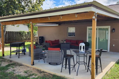 House in Umatilla, Florida 3 bedrooms, 98.1 sq.m. № 1873585 - photo 24