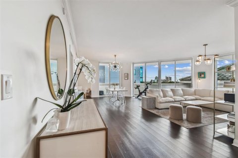 Condo in Tampa, Florida, 3 bedrooms  № 1884707 - photo 3