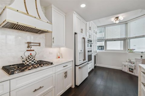 Condo in Tampa, Florida, 3 bedrooms  № 1884707 - photo 13