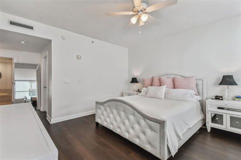 Condo in Tampa, Florida, 3 bedrooms  № 1884707 - photo 17