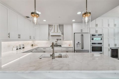 Condo in Tampa, Florida, 3 bedrooms  № 1884707 - photo 15