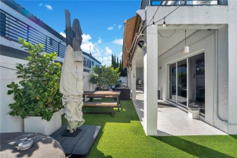 Купить виллу или дом в Майами, Флорида 3 спальни, 157.93м2, № 2043664 - фото 25