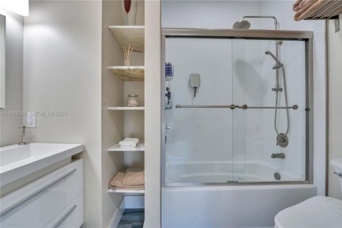 Купить виллу или дом в Майами, Флорида 3 спальни, 157.93м2, № 2043664 - фото 20