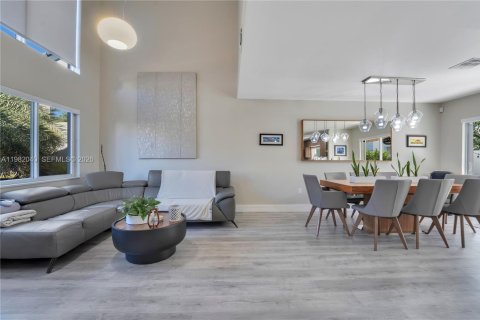 Купить виллу или дом в Майами, Флорида 3 спальни, 157.93м2, № 2043664 - фото 6