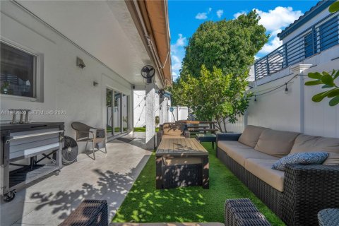 Купить виллу или дом в Майами, Флорида 3 спальни, 157.93м2, № 2043664 - фото 28