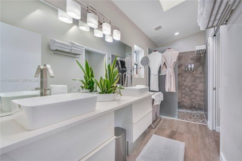 Купить виллу или дом в Майами, Флорида 3 спальни, 157.93м2, № 2043664 - фото 17