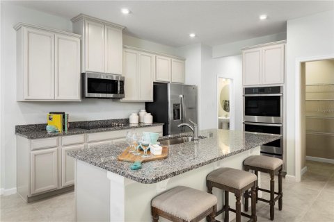 House in Wimauma, Florida 4 bedrooms, 190.08 sq.m. № 2266993 - photo 7
