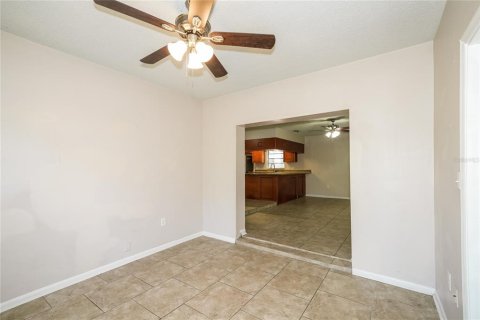 Villa ou maison à louer à Tampa, Floride: 3 chambres, 189.15 m2 № 1882692 - photo 6