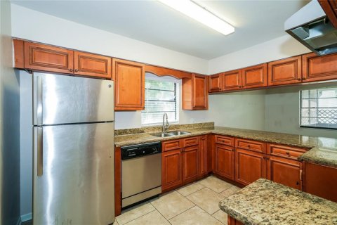 Villa ou maison à louer à Tampa, Floride: 3 chambres, 189.15 m2 № 1882692 - photo 7