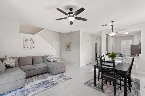 Adosado en venta en Davenport, Florida, 4 dormitorios, 172.43 m2 № 2226553 - foto 9