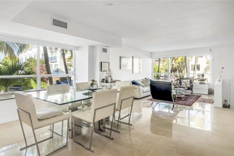 Condominio en venta en Bay Harbor Islands, Florida, 3 dormitorios, 156.08 m2 № 1946045 - foto 23