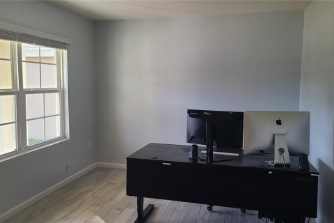 House in Mims, Florida 5 bedrooms, 248.42 sq.m. № 1847029 - photo 4