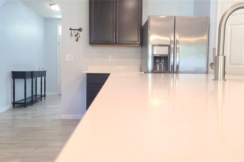 House in Mims, Florida 5 bedrooms, 248.42 sq.m. № 1847029 - photo 5