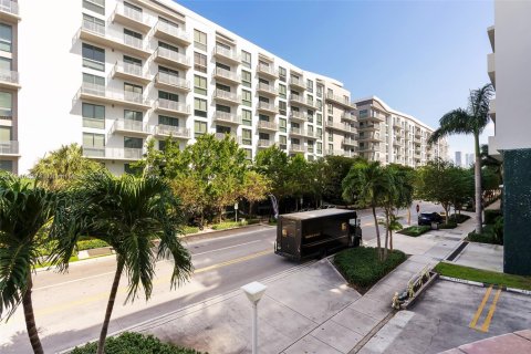 Condo in Miami, Florida, 2 bedrooms  № 1840958 - photo 18