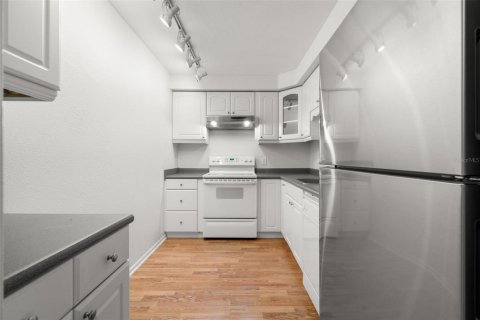 Condo in Tampa, Florida, 1 bedroom  № 1847169 - photo 7
