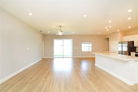 Casa en alquiler en Auburndale, Florida, 5 dormitorios, 245.26 m2 № 1899489 - foto 12