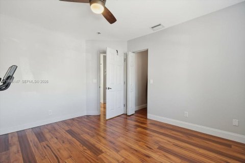 Villa ou maison à vendre à Hollywood, Floride: 3 chambres, 200.95 m2 № 2030472 - photo 28