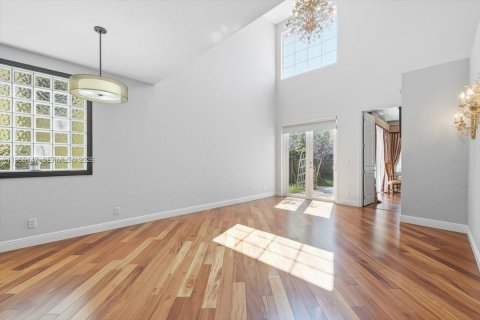 Villa ou maison à vendre à Hollywood, Floride: 3 chambres, 200.95 m2 № 2030472 - photo 4