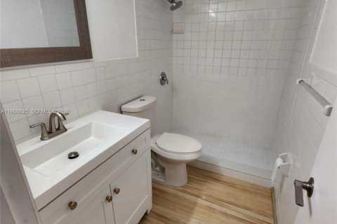 Appartement à Miami, Floride 2 chambres, 69.68 m2 № 2051553