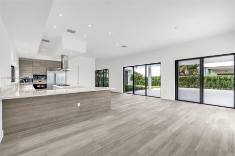 Casa en alquiler en Weston, Florida, 5 dormitorios, 491.73 m2 № 1997929 - foto 28