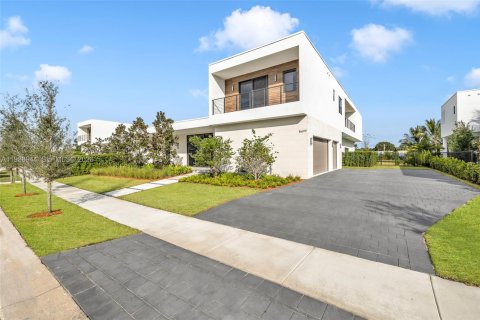 Casa en alquiler en Weston, Florida, 5 dormitorios, 491.73 m2 № 1997929 - foto 11