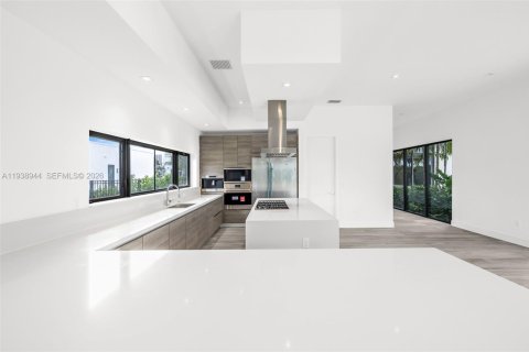 Casa en alquiler en Weston, Florida, 5 dormitorios, 491.73 m2 № 1997929 - foto 29