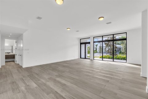 Casa en alquiler en Weston, Florida, 5 dormitorios, 491.73 m2 № 1997929 - foto 16