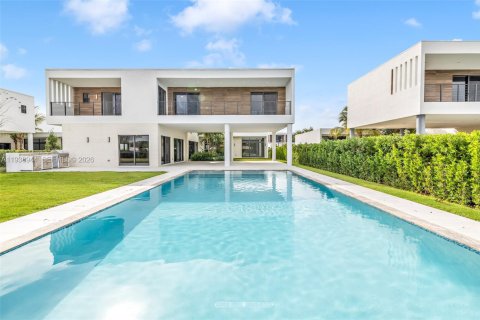 Casa en Weston, Florida 5 dormitorios, 491.73 m2 № 1997929