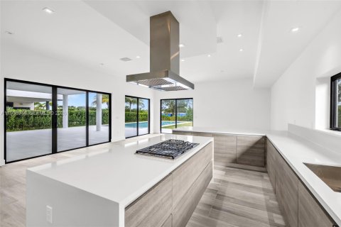 Casa en alquiler en Weston, Florida, 5 dormitorios, 491.73 m2 № 1997929 - foto 30