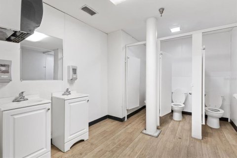 Снять в аренду коммерческую недвижимость в Лисбург, Флорида 3867.99м2, № 1675751 - фото 24
