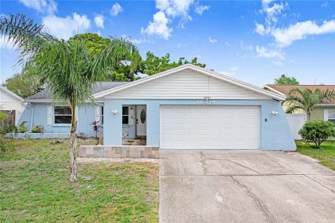 Casa en Largo, Florida 3 dormitorios, 152.55 m2 № 2100426