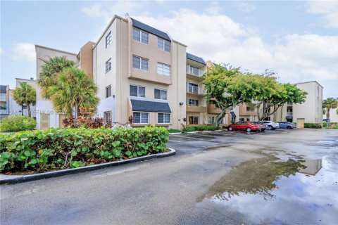 Condo à Miami, Floride, 2 chambres  № 2390028