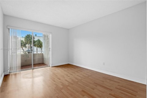 Copropriété à louer à Miami, Floride: 2 chambres, 99.87 m2 № 2390028 - photo 21