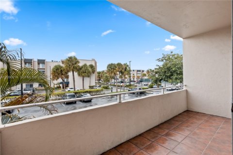 Copropriété à louer à Miami, Floride: 2 chambres, 99.87 m2 № 2390028 - photo 22