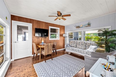 House in Gulfport, Florida 2 bedrooms, 80.55 sq.m. № 1657790 - photo 23