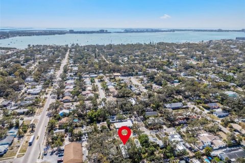 House in Gulfport, Florida 2 bedrooms, 80.55 sq.m. № 1657790 - photo 29