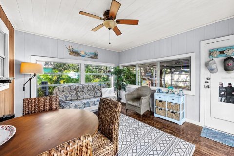 House in Gulfport, Florida 2 bedrooms, 80.55 sq.m. № 1657790 - photo 25