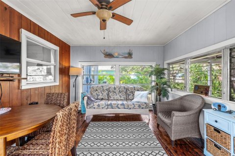 House in Gulfport, Florida 2 bedrooms, 80.55 sq.m. № 1657790 - photo 24