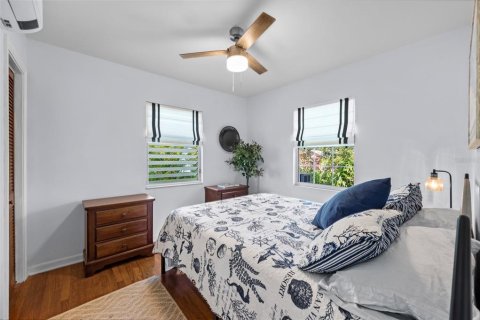 House in Gulfport, Florida 2 bedrooms, 80.55 sq.m. № 1657790 - photo 17