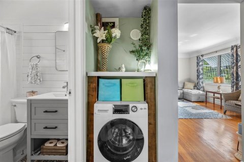 House in Gulfport, Florida 2 bedrooms, 80.55 sq.m. № 1657790 - photo 22