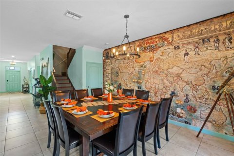 Casa en venta en Davenport, Florida, 9 dormitorios, 363.15 m2 № 1886479 - foto 3